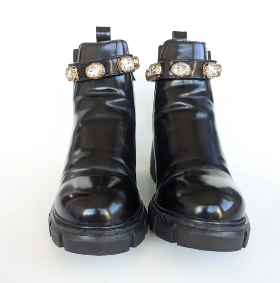 Steve Madden Hamlet Black and Gold Ankle Boots with Glossy Finish and Block Heel - Picture 3 of 11